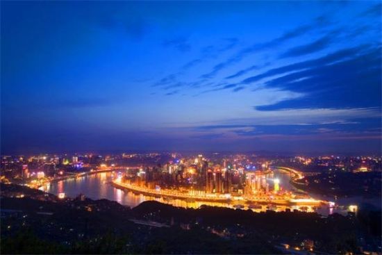 山城探险记，重庆魅力之旅